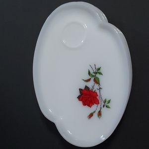 Vtg. Federal Milk Glass Rosecrest Pattern Plates Set of 4.